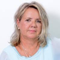 100+ "Petra Martin" profiles