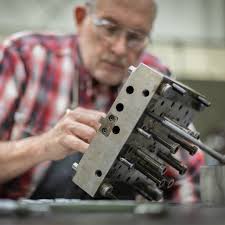 Leasing a Piece: Kason Industries — Eric Berrios