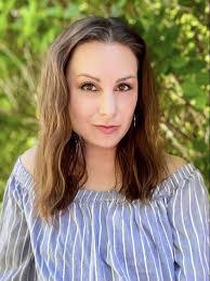 Vanessa Leonard's Instagram, Twitter & Facebook