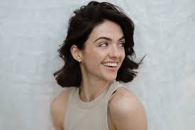 Sydney Craven's Instagram, Twitter & Facebook