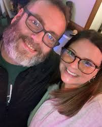 ALEX is working today! And you know TOMMY is there looking for his keys…or  AirPods… or phone… ALLISON & ASHLEY are closing it down tonight! SUNDAY: ☀️  ALEX 🌙 ASHLEY