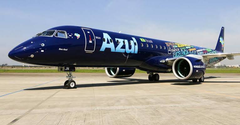 Resultado de imagen para Azul Embraer E195-E2 png"