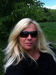 Sandra Stefan's Instagram, Twitter & Facebook