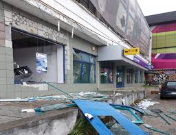 Bancomat aruncat în aer în județul constanța. Un Bancomat A Fost Aruncat In Aer Cu Tot Cu BancÄƒ La Arad Ghinionul HoÅ£ilor Atm Ul Nu Fusese Alimentat Emaramures