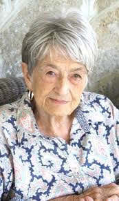 Allie Greene's Instagram, Twitter & Facebook