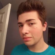 Dawson Greene (@Bowchickabowooo)