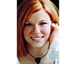 Elisha Thayer's Instagram, Twitter & Facebook