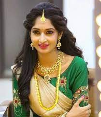 Flowers In Hair Diy 62 Ideas Engagement Hairstyles Simple Hairstyle For Saree Bridal Hairstyle Indian Wedding
