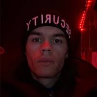 90+ "Collier" profiles