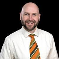 Caroline Nott's Instagram, Twitter & Facebook