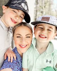 ✏️ Teacher Appreciation Gift Idea 🍎 I had bought a Stanley for my son's  teacher and was inspired by @ashleytheinspiredmom to add flowers! Thanks  for the idea Ashley! ❤️