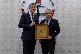 Milli eğitim bakanlığı'nın ilgi alanı içinde değil. T C Milli Egitim Bakani Ziya Selcuk A Ziyaret Ted Adana Koleji
