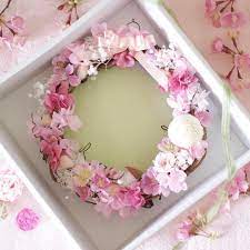 この寒さを乗り越えたら 春はもうそこまで 桜を使ったリースで春を感じませんか 2月 3月にワークショップも開催予定 ギフトボックス付きで参加費は3800円です プリザーブドフラワー リース ウェディング 福岡 高宮 花屋 o floral wreath floral