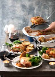 It's a baked lasagna dinner party, complete with garlic rolls and a broccoli arugula salad! Vegetarian Lasagna Recipetin Eats