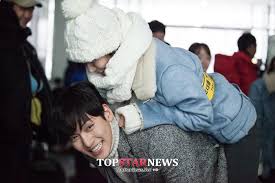 Showing editorial results for ji chang wook. Ji Chang Wook Gives Park Min Young A Piggyback On The Set Of Healer