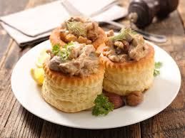 Bouchees A La Reine Express Recette En 2020 Champignons Farcis Bouchees A La Reine Recettes De Cuisine