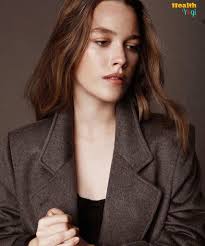 Victoria Pedretti Hot Hd Photo Victoria Pretty People Girl Crushes