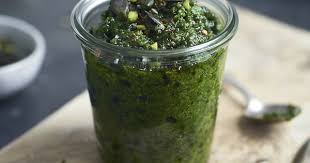 Grunes Barlauch Pistazien Pesto Mit Datteln Selber Machen Rezept Lasagne Rezept Pesto Tomaten Suppe