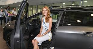 Jubilee general (2015), de slimste mens ter wereld (2003) and the one man show (2009). Maeva Coucke Suv Peugeot 2008 Pour Miss France