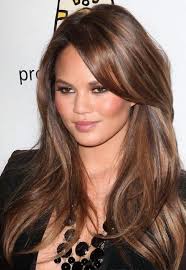 50 Beautiful Hairstyles That Enhance Your Round Face Honey Brown Hair Hair Colour For Green Eyes Hair Color Chocolate