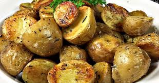 Crisp Baby Yukon Gold Potatoes In 2020 Ranch Dressing Potatoes Recipes Veggie Sides