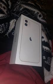 Iphone 11 White 64 Gb Verizon On Mercari In 2020 Apple Gadgets Iphone Iphone Iphone 6s Rose Gold