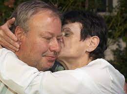 Die sender stellen immer mehr beiträge ins netz. Bauer Sucht Frau Welche Paare Sind Glucklich Welche Getrennt Mopo De