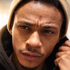 What is the lowest interest rate for a credit card that offers rewards for  paying