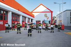 Laufende feuerwehr einsätze in oö. Wir Sind Fur Euch Da Bleibt Ihr Fur Uns Zu Hause Feuerwehr Magazin