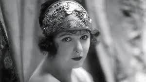 À l'abri des lois (Frank Lloyd, 1923)