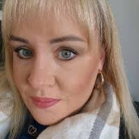 Leanne Dunn's Instagram, Twitter & Facebook