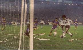 Ese 22 de mayo, llegaron más de 60 mil personas a la cancha del cacique a presenciar historia. A 30 Anos De La Historica Batalla Del Monumental Cuando Colo Colo Elimino A Boca Juniors Guioteca