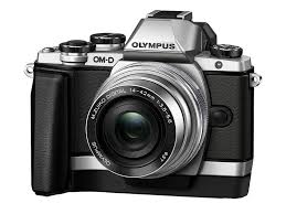 New Olympus Om D E M10 With M Zuiko Digital Ed 14 42mm 1 3 5 5 6 Ez Lens Ecg 1 Hand Grip Olympus Camera Travel Camera System Camera