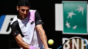 Stefano travaglia reaches his first atp tour final after beating thiago monteiro at the great ocean italian stefano travaglia was solid on serve, striking 17 aces, in victory over taylor fritz on tuesday. Tennis Internazionali D Italia 2021 Stefano Travaglia Vince All Esordio Contro Benoit Paire Eurosport