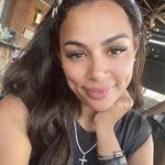 Ivy Holman's Instagram, Twitter & Facebook