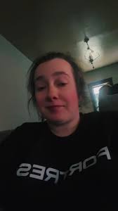 Anna Pettit (@annapettit25)