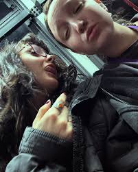 Amelia Freeman (@_xoxgoblin) • Instagram photos and videos