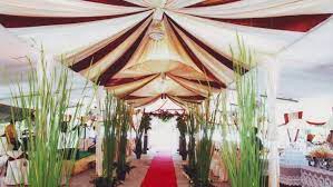 8 ide kreatif untuk mempercantik tenda dekorasi pernikahan di rumah sederhana. Strategi Menyiapkan Tenda Pernikahan Agar Tahan Hujan Dan Nggak Bikin Becek Lantai