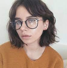 Round Glasses With Bangs Most Pretty Short Wavy Hair With Bangs Ideas Short Wavy Hair Short Hair With Bangs Hair Styles