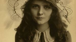 Actress Olive Thomas, late 1910s. : r/Colorization