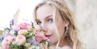 Bridal hairstylist means I can still have fun