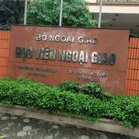 Quan hệ quốc tế, kinh tế quốc tế, truyền thông quốc tế, luật quốc tế và ngôn ngữ anh, với mỗi ngành học tuyển 100 chỉ tiêu. Há»c Viá»‡n Ngoáº¡i Giao 69 Chua Lang