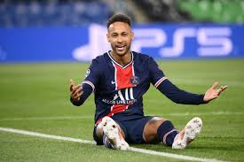 Neymar gets yellow card for attempting rainbow flick on opponent. Psg Wait For Happier Neymar To Sign Contract Extension