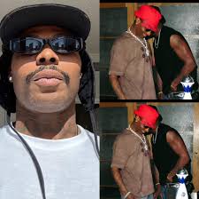 When Wizkid promises you something you don't have to run after him “ Asake  “ I recorded my Verse with Wiz a week after he lost his mum . This verse is