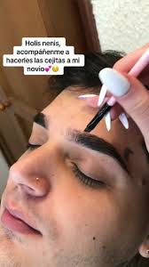 Hector Manzo Ceja Artista