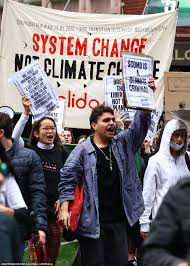 Friday 20 september 2019 09:11, uk. Freedomroo Chaos In Sydney S Cbd As Students Stage Climate Change Protest Australiannewsreview