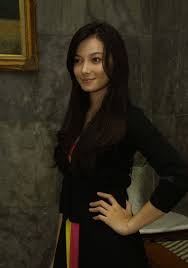If you haven't been before in any asian country, maybe after you some things that you should know before coming to indonesia about indonesian people lifestyle and. Indonesian People Indonesian Women Beauty Women