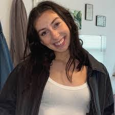 Jessica Skilling's Instagram, Twitter & Facebook