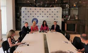 Citeam azi despre romanii din cehia, nici nu stiam ca exista, daramite sa mai stiu ceva despre ei. Date Oficiale IatÄƒ CaÅ£i Romani Sunt De Fapt In StrÄƒinÄƒtate Q Magazine