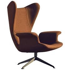 Longwave Fabric Or Leather High Back Swivel Armchair By Moroso For Diesel In 2020 Swivel Armchair Modern Leather Swivel Chair Armchair